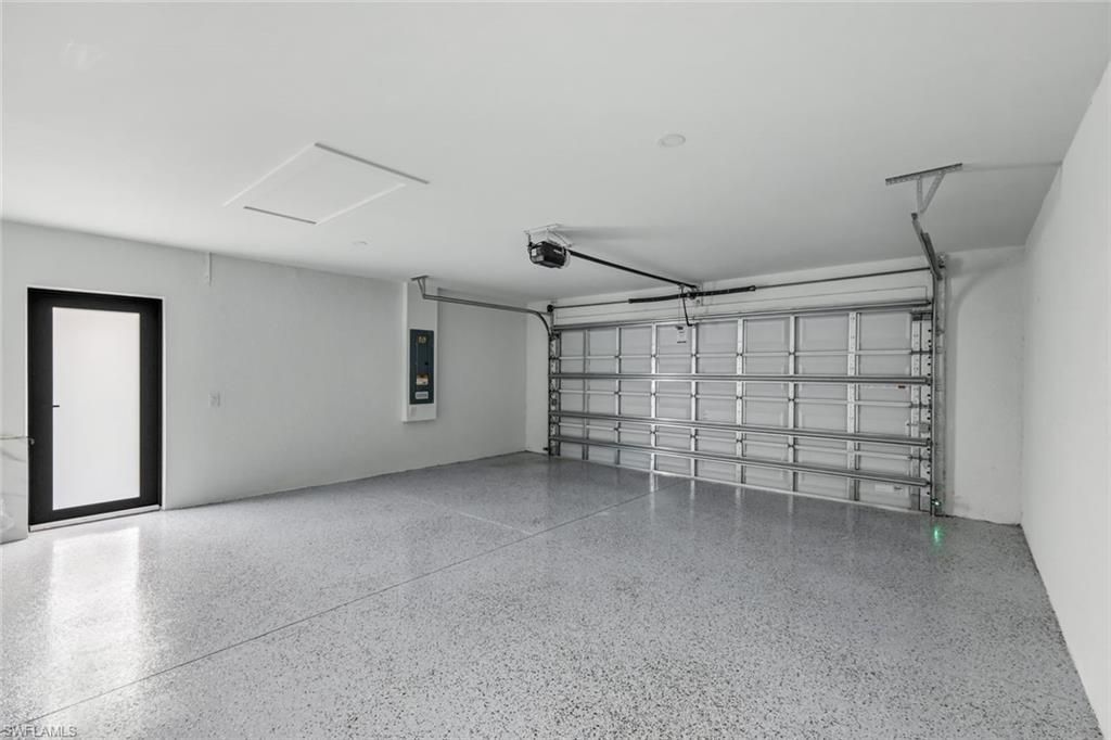 Image 21 of property listing at 523 Wilmington PKWY, Cape Coral, FL 33993