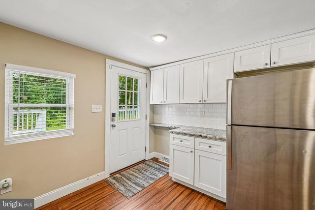 10 MAPLE LN, Hainesport, NJ 08036
