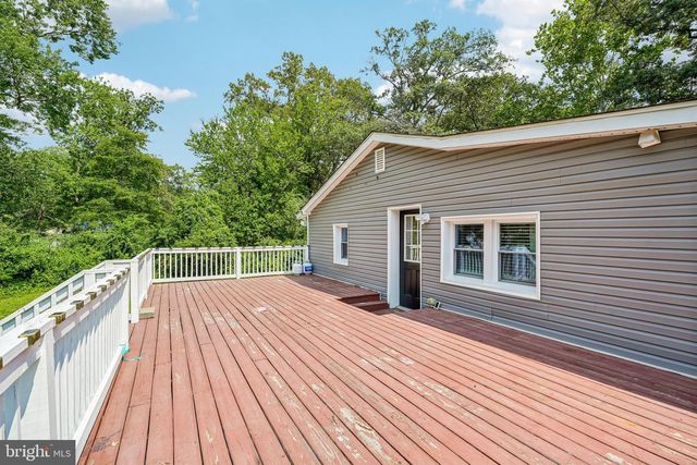 10 MAPLE LN, Hainesport, NJ 08036