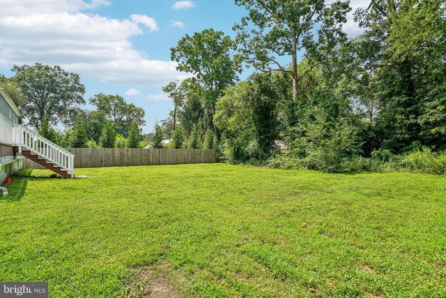 10 MAPLE LN, Hainesport, NJ 08036