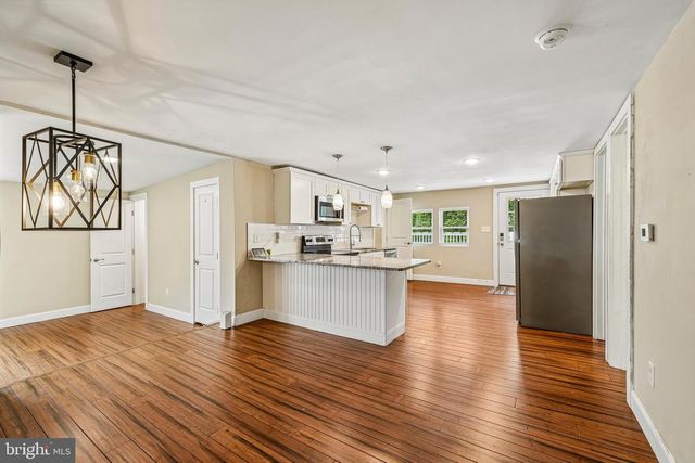 10 MAPLE LN, Hainesport, NJ 08036