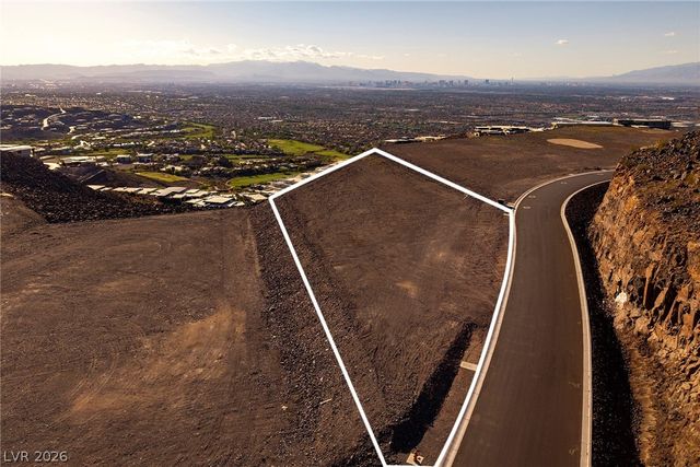 523 Rock Peak Drive, Henderson, NV 89012