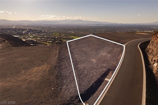 523 Rock Peak Drive, Henderson, NV 89012