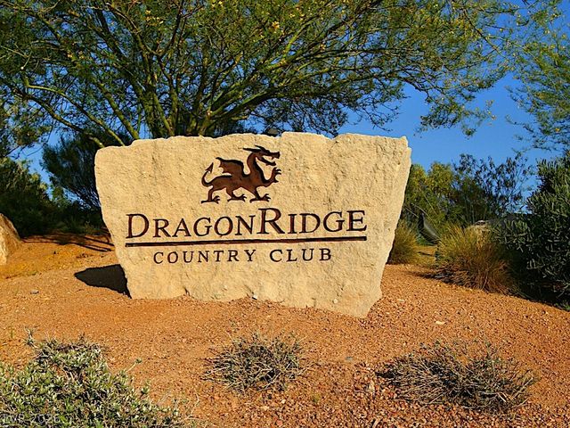 523 Rock Peak Drive, Henderson, NV 89012