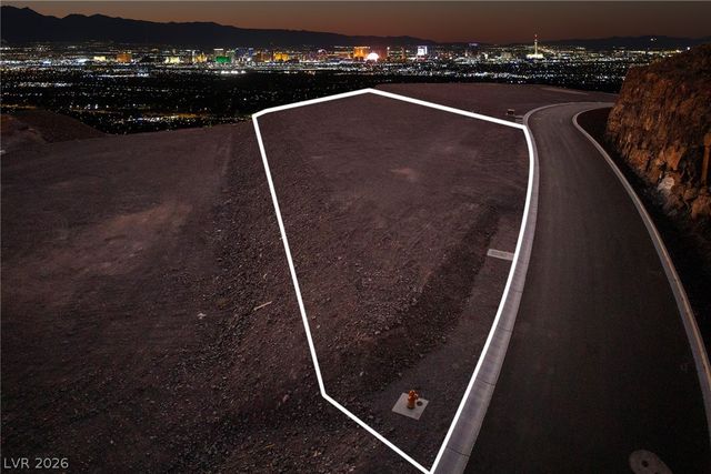 523 Rock Peak Drive, Henderson, NV 89012