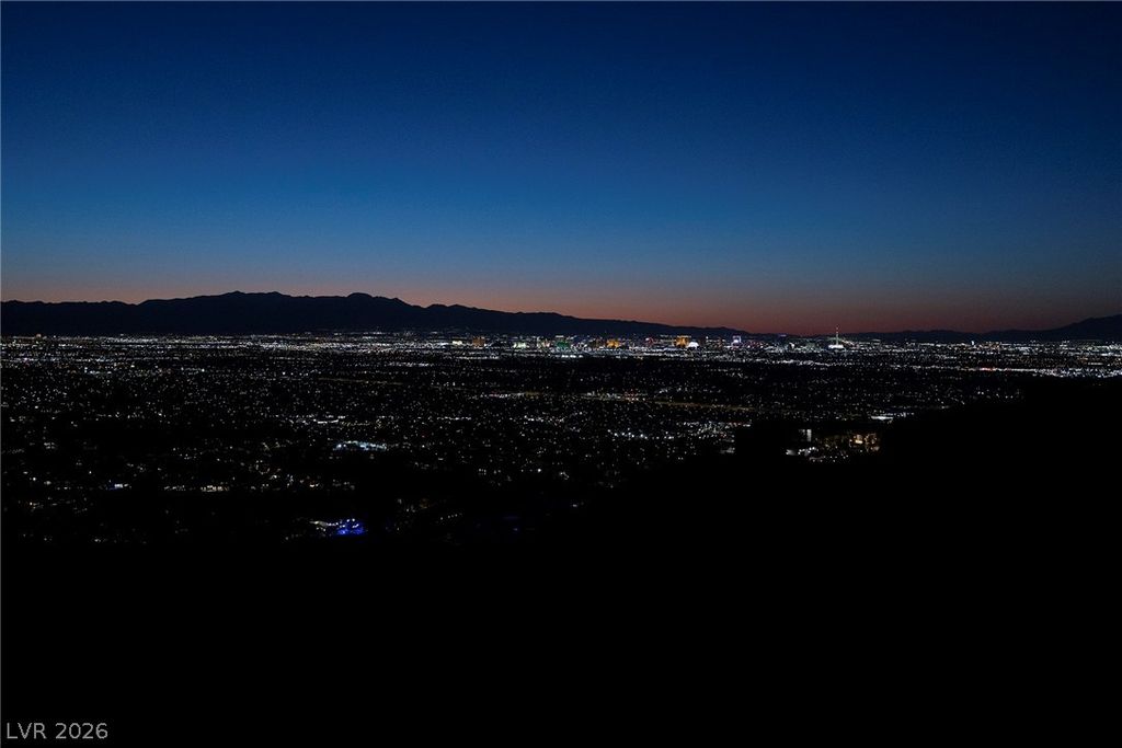 523 Rock Peak Drive, Henderson, NV 89012