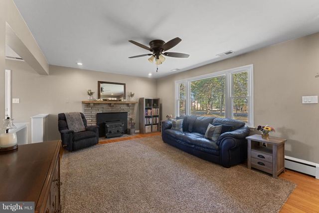 6744 RILEY RD, Warrenton, VA 20187