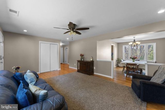 6744 RILEY RD, Warrenton, VA 20187