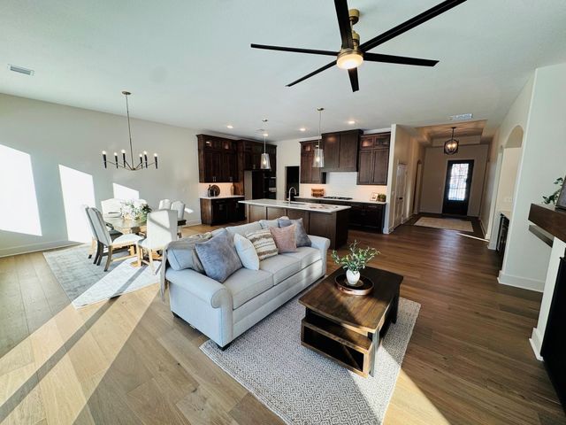 3 E Via Roma St, Wichita, KS 67230