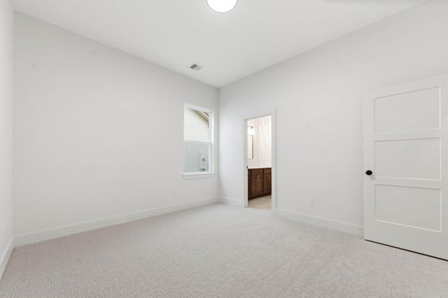 3 E Via Roma St, Wichita, KS 67230