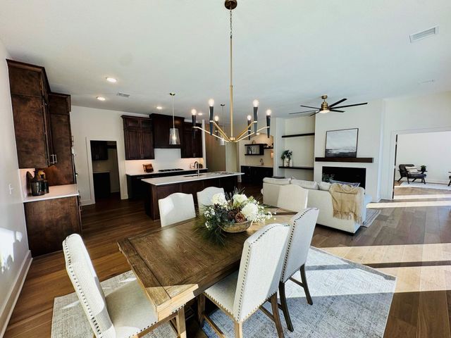 3 E Via Roma St, Wichita, KS 67230