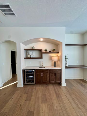 3 E Via Roma St, Wichita, KS 67230