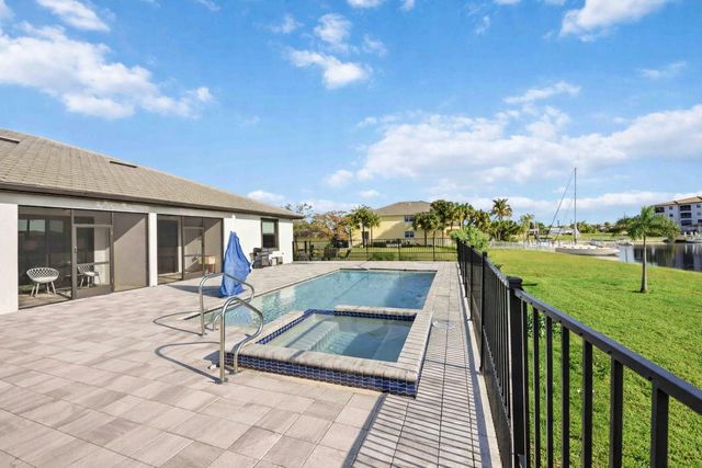 3240 WOOD THRUSH DRIVE 111 & 112, Punta Gorda, FL 33950