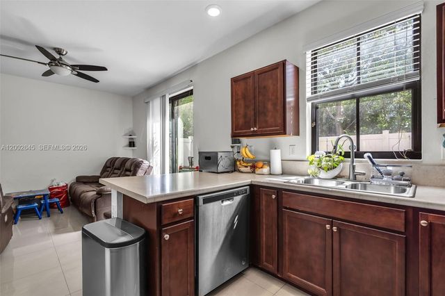 10371 W 32nd Ln, Hialeah, FL 33018