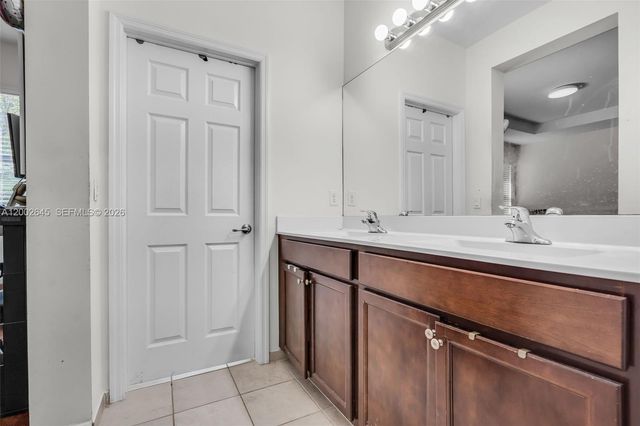 10371 W 32nd Ln, Hialeah, FL 33018