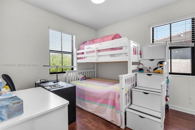 10371 W 32nd Ln, Hialeah, FL 33018