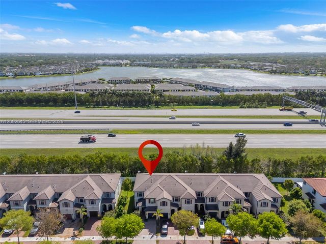 10371 W 32nd Ln, Hialeah, FL 33018