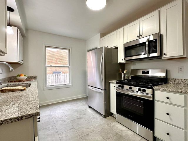 5623 36th AVENUE, Kenosha, WI 53144