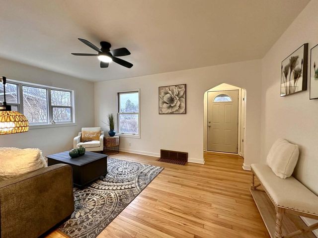 5623 36th AVENUE, Kenosha, WI 53144