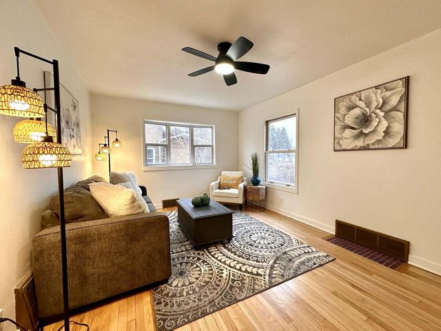 5623 36th AVENUE, Kenosha, WI 53144