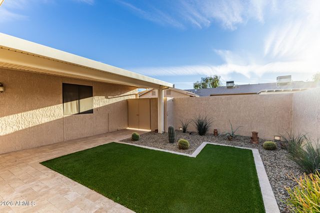 20241 N BROKEN ARROW Drive, Sun City West, AZ 85375