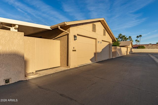 20241 N BROKEN ARROW Drive, Sun City West, AZ 85375