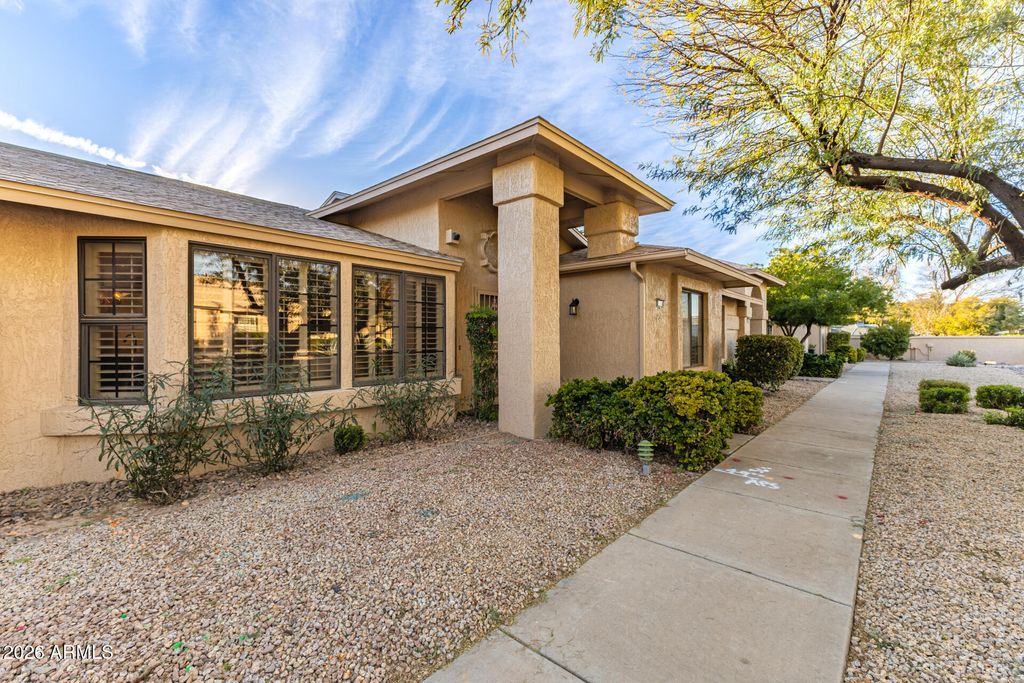 20241 N BROKEN ARROW Drive, Sun City West, AZ 85375