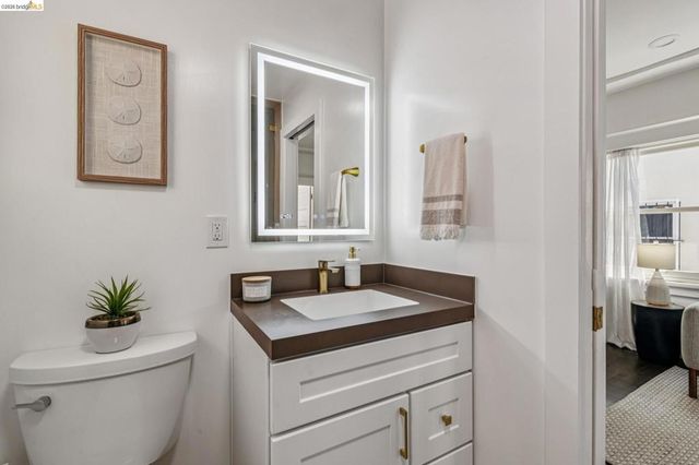 4120 Webster, Oakland, CA 94609