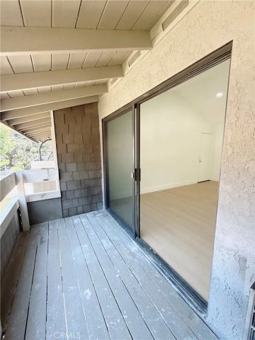 256 Streamwood, Irvine, CA 92620