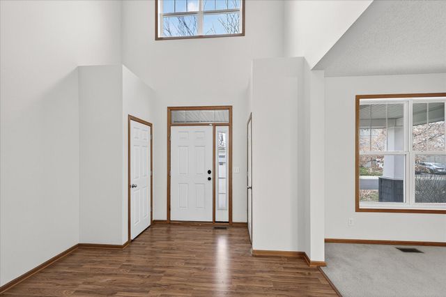 17047 Stonebriar Circle SW, Prior Lake, MN 55372