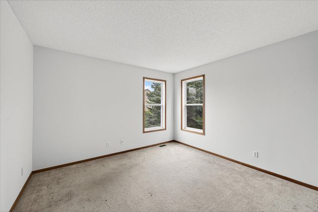 17047 Stonebriar Circle SW, Prior Lake, MN 55372