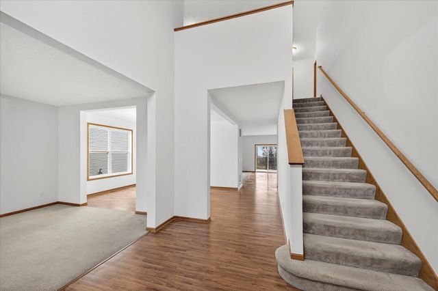 17047 Stonebriar Circle SW, Prior Lake, MN 55372