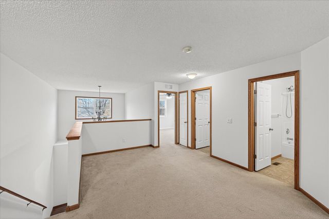 17047 Stonebriar Circle SW, Prior Lake, MN 55372