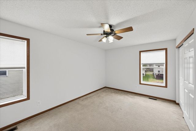 17047 Stonebriar Circle SW, Prior Lake, MN 55372