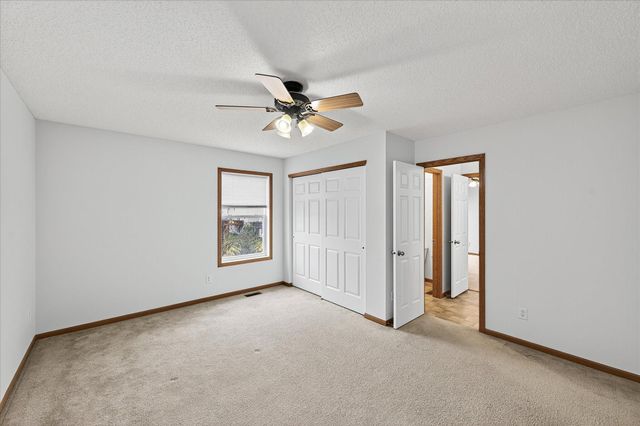 17047 Stonebriar Circle SW, Prior Lake, MN 55372