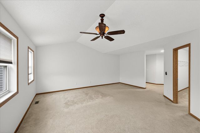 17047 Stonebriar Circle SW, Prior Lake, MN 55372