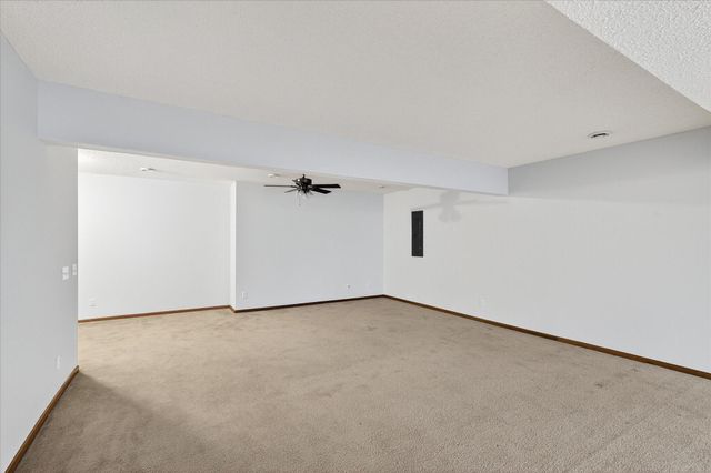 17047 Stonebriar Circle SW, Prior Lake, MN 55372