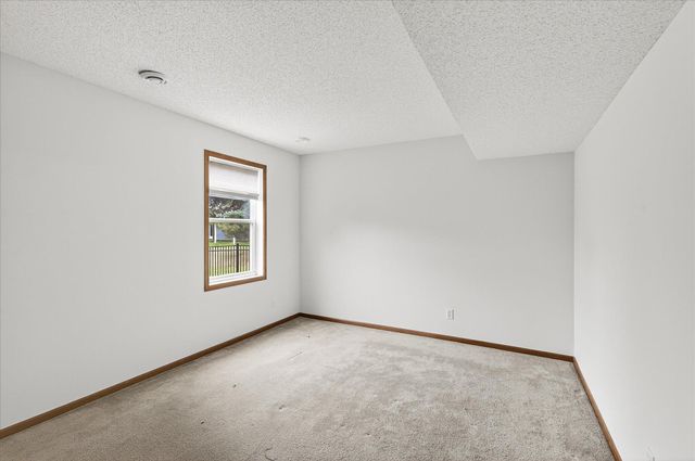 17047 Stonebriar Circle SW, Prior Lake, MN 55372