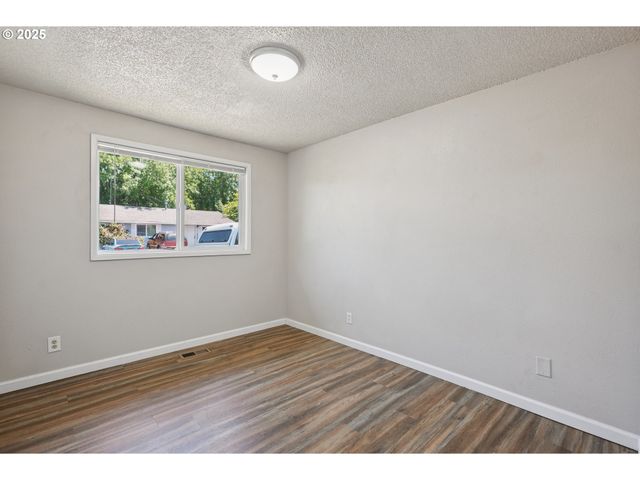 1700 Ne 231ST Ct, Wood Village, OR 97060