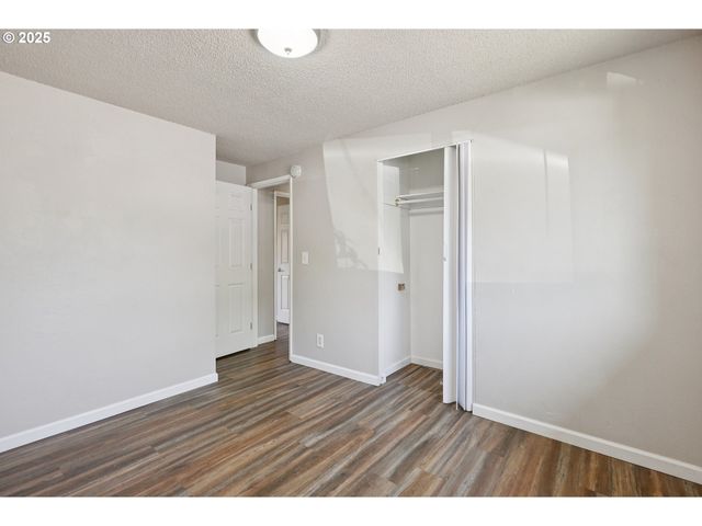 1700 Ne 231ST Ct, Wood Village, OR 97060