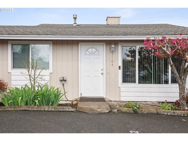 1700 Ne 231ST Ct, Wood Village, OR 97060