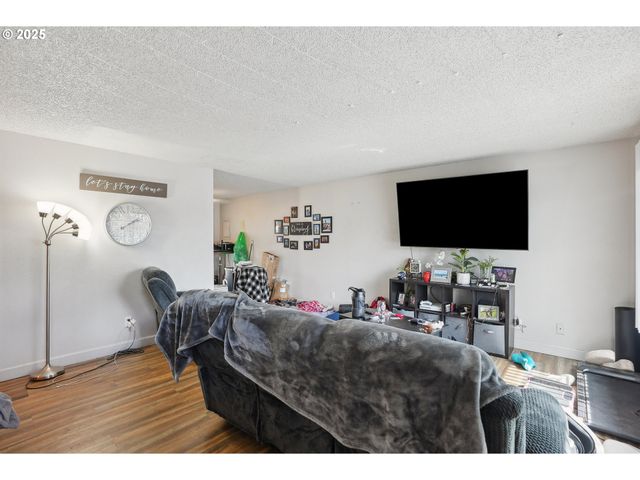 1700 Ne 231ST Ct, Wood Village, OR 97060