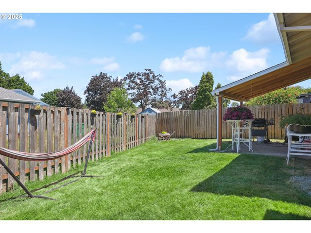 1700 Ne 231ST Ct, Wood Village, OR 97060