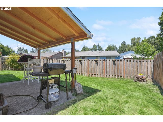 1700 Ne 231ST Ct, Wood Village, OR 97060