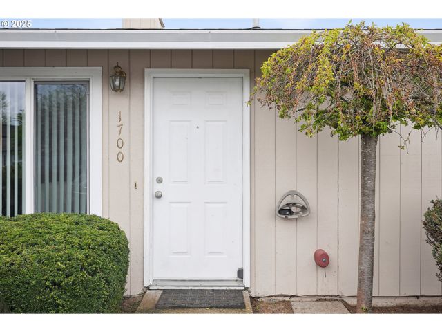 1700 Ne 231ST Ct, Wood Village, OR 97060