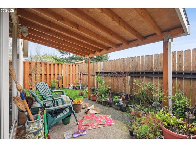 1700 Ne 231ST Ct, Wood Village, OR 97060
