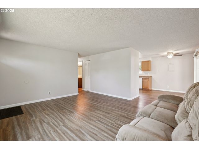 1700 Ne 231ST Ct, Wood Village, OR 97060