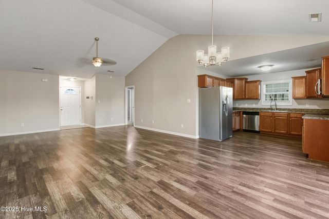 207 Seville Street, Jacksonville, NC 28546