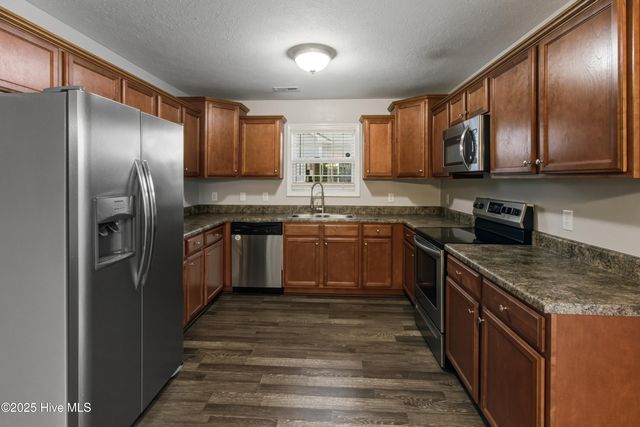 207 Seville Street, Jacksonville, NC 28546