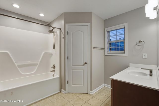 207 Seville Street, Jacksonville, NC 28546